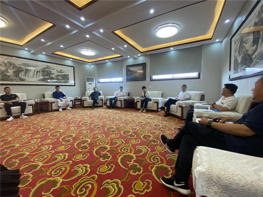 6月26日，省卫健委一行7人在高新区领导陪同下来我司考察工作，并给出充分肯定。